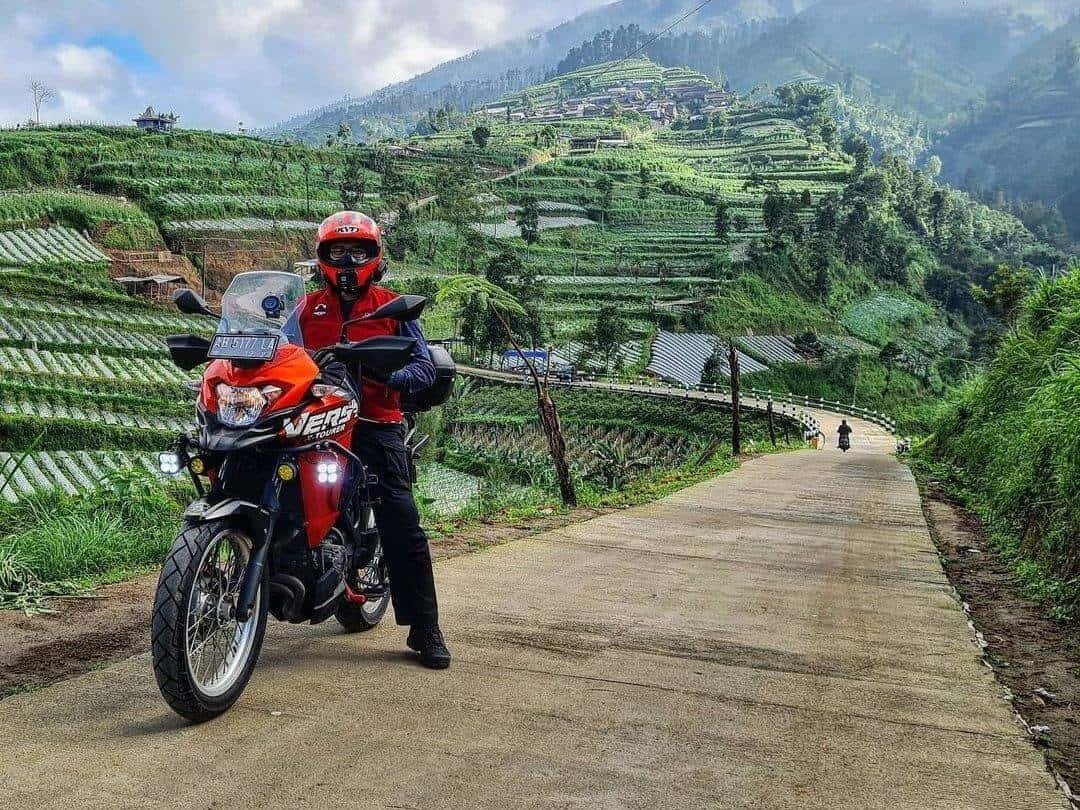 Jalur Banjarnegara-Batang atau Tol Kayangan yang menghubungkan Pantura dengan Dieng (sumber instagram @purnomo_paris_beach)