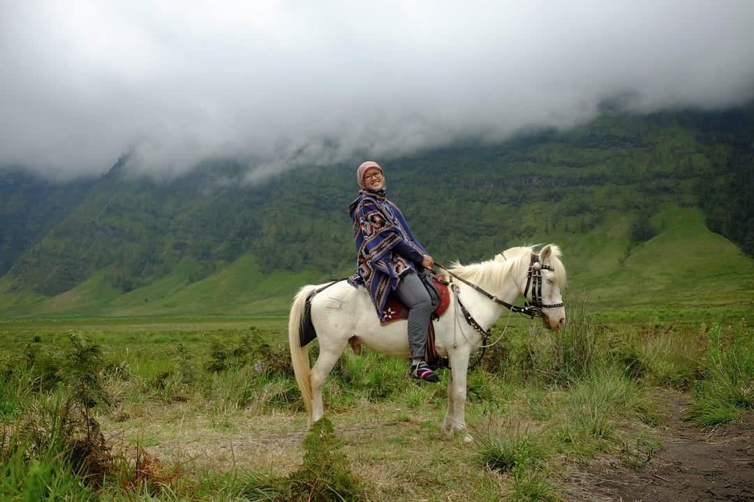 naik kuda di Bromo (Sumber n-journal.com)