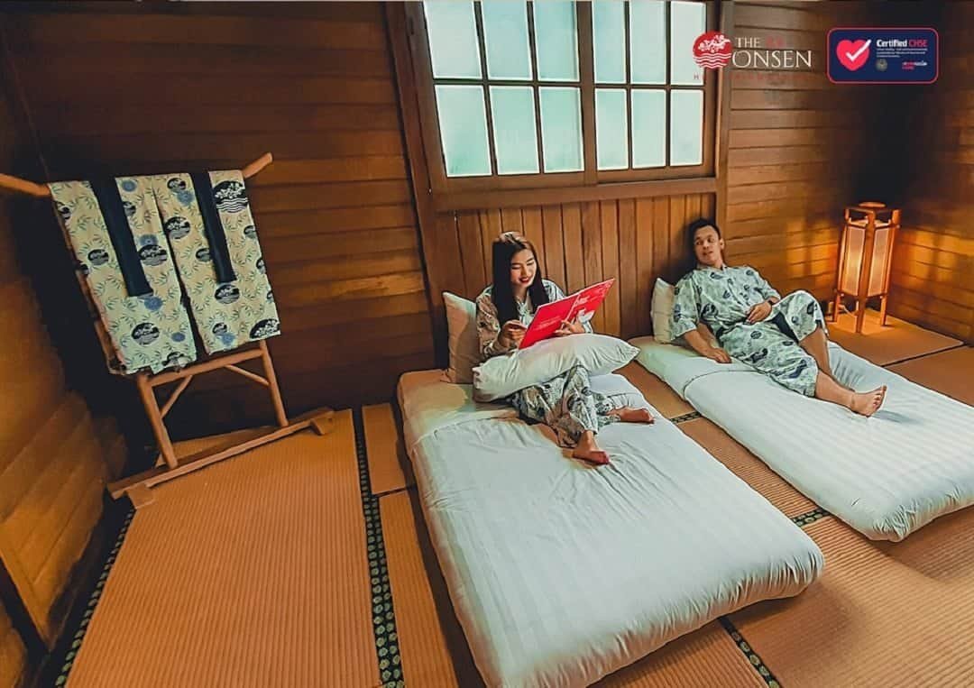 Nuansa kamar khas Jepang (sumber agoda.com)