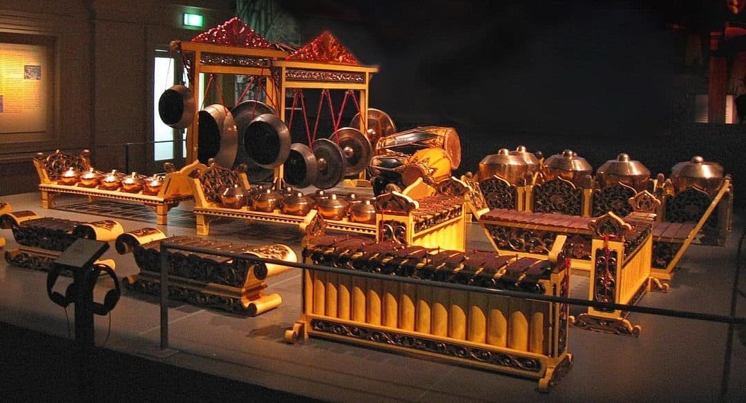 Gamelan (sumber o-tone.online)