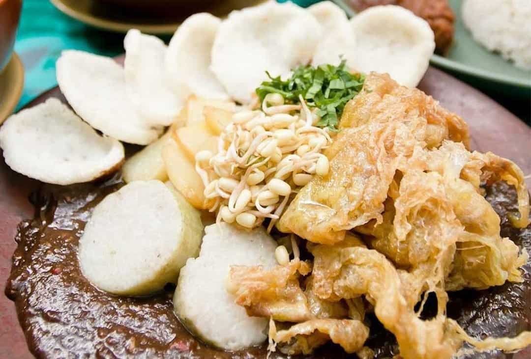 Tahu Tek (sumber qraved.com)