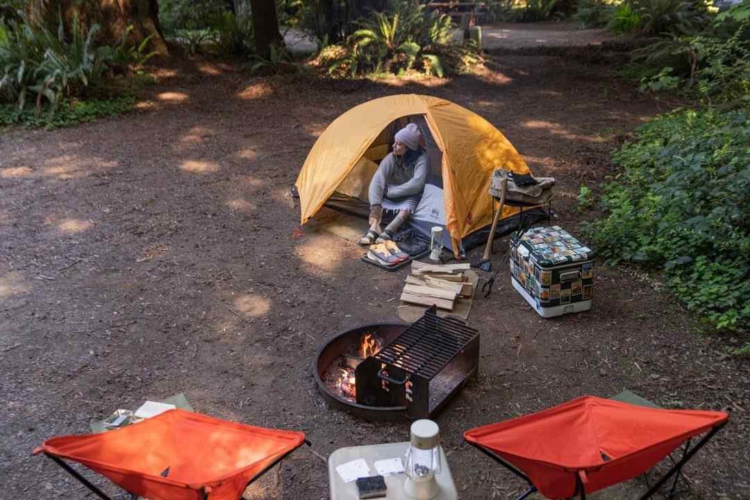 Perlengkapan Camping Essential Yang Wajib Dibawa