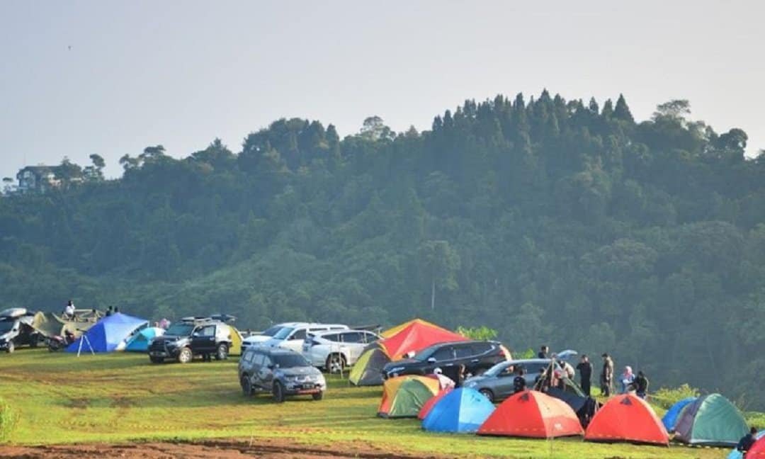 10 Tempat Camping Ground di Bogor, Cocok untuk Liburan