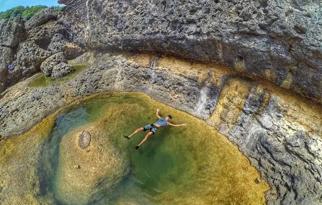 Teluk Bidadari