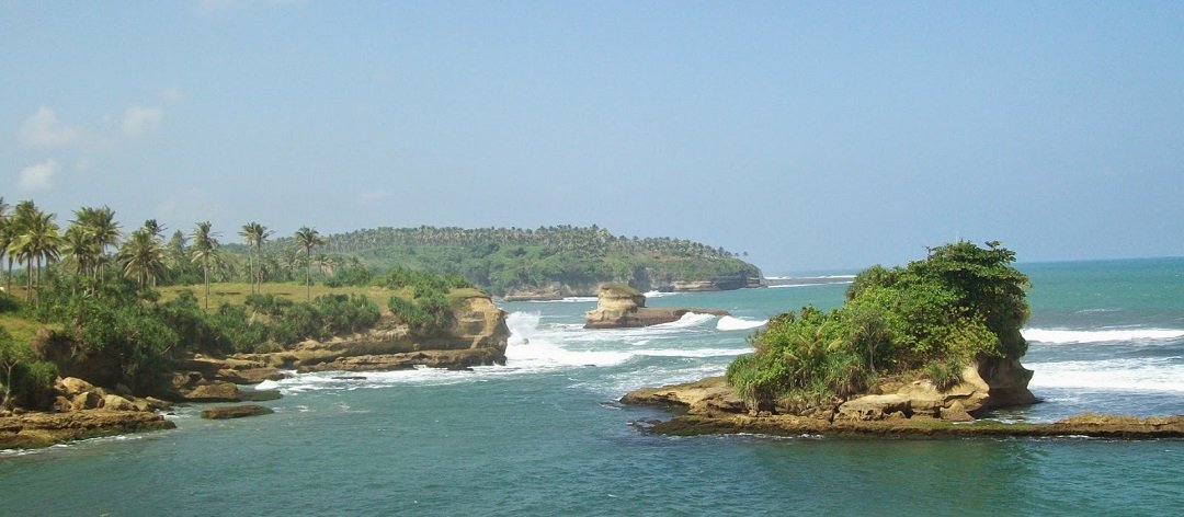 pantai ujung genteng