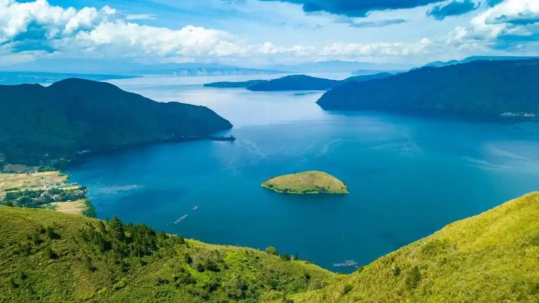 tempat wisata danau toba