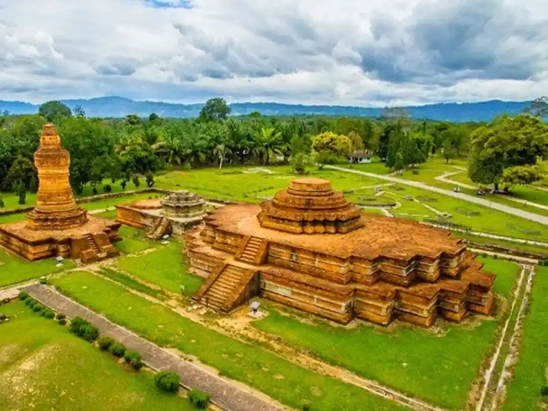 Candi Muara Takus 