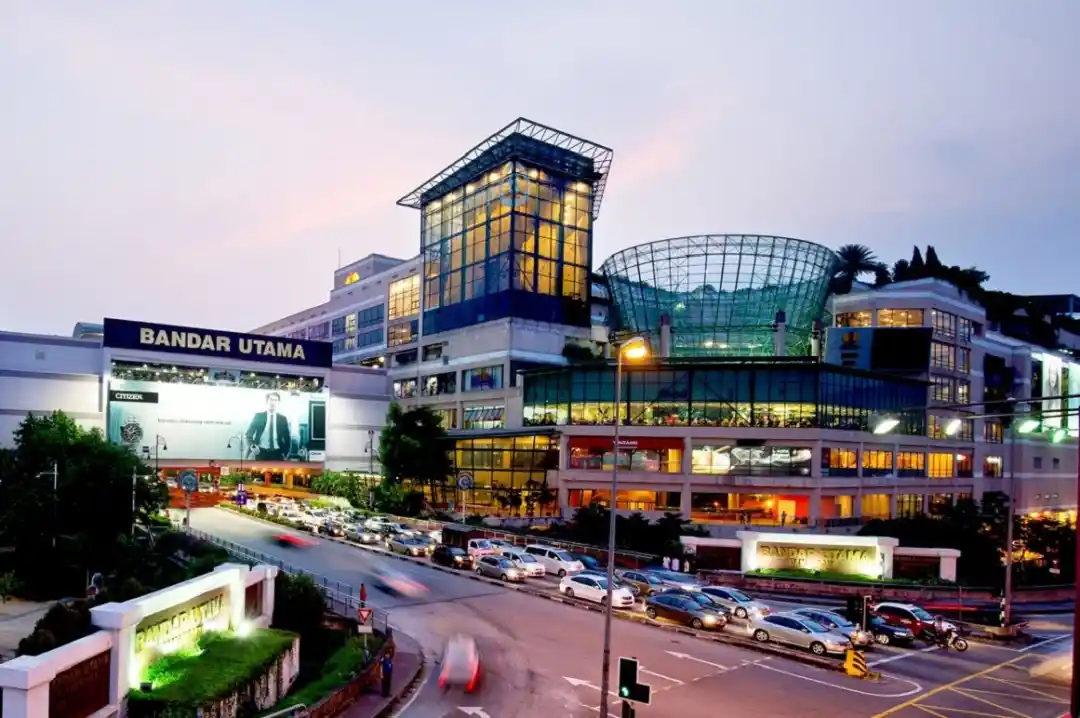 mall 1 utama