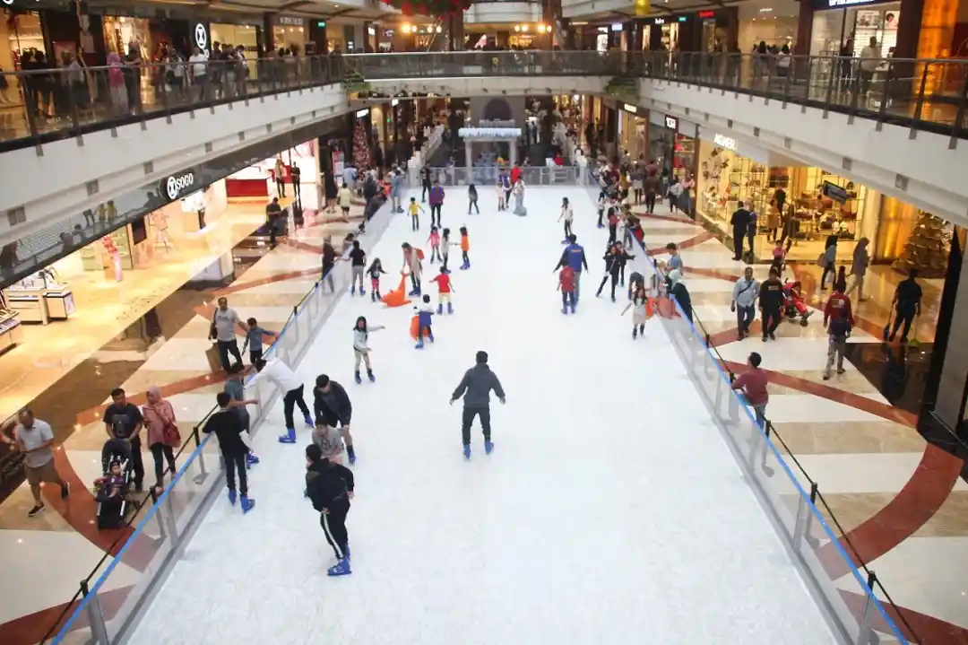 Ice Skating Pondok Indah Mall