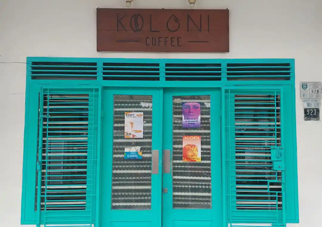 koloni cafee