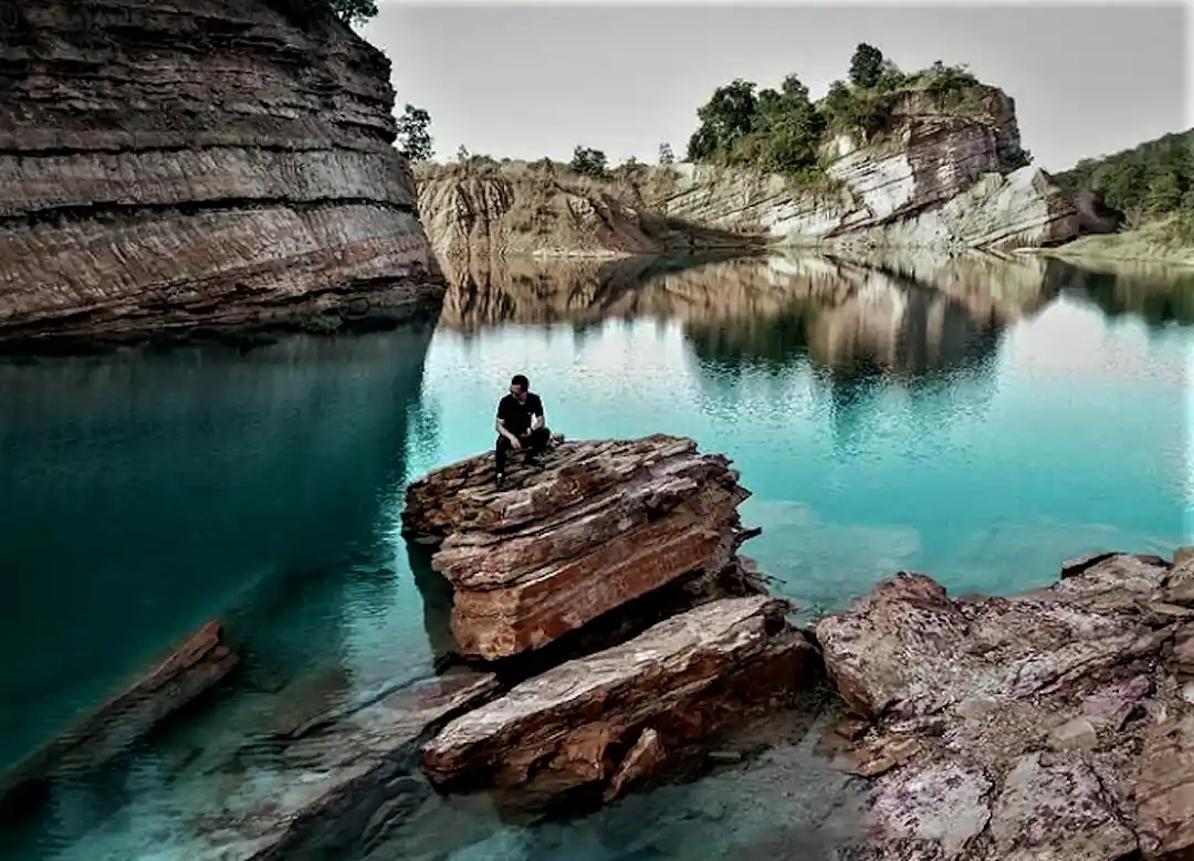 Danau Biru