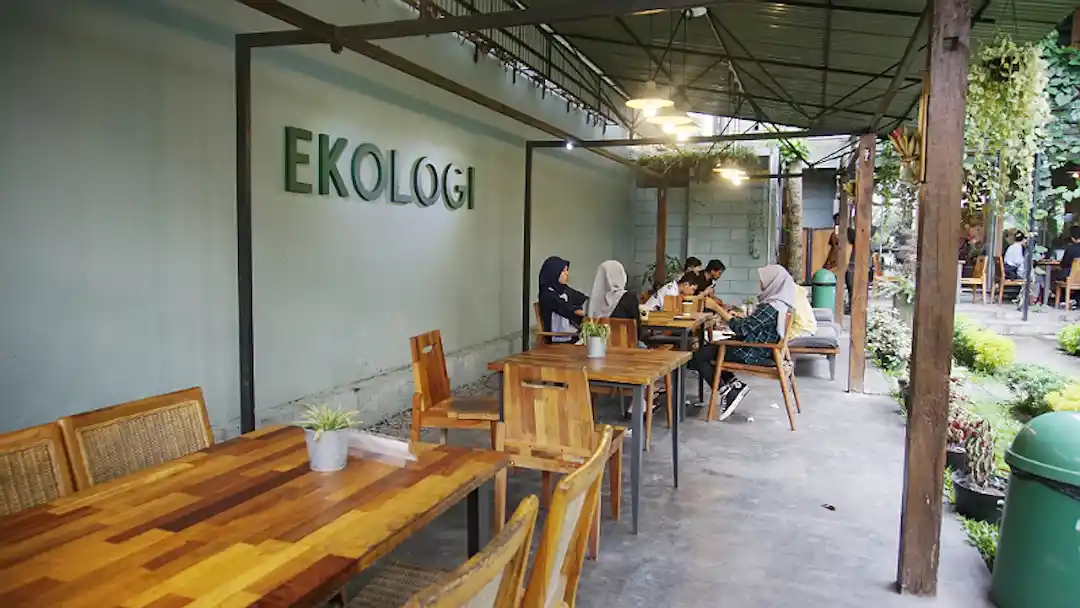 Ekologi Desk & Coffee