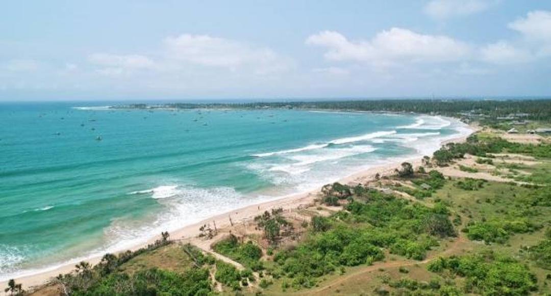 Pantai Binuangeun