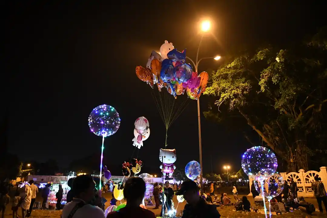 alun alun jogja malam hari