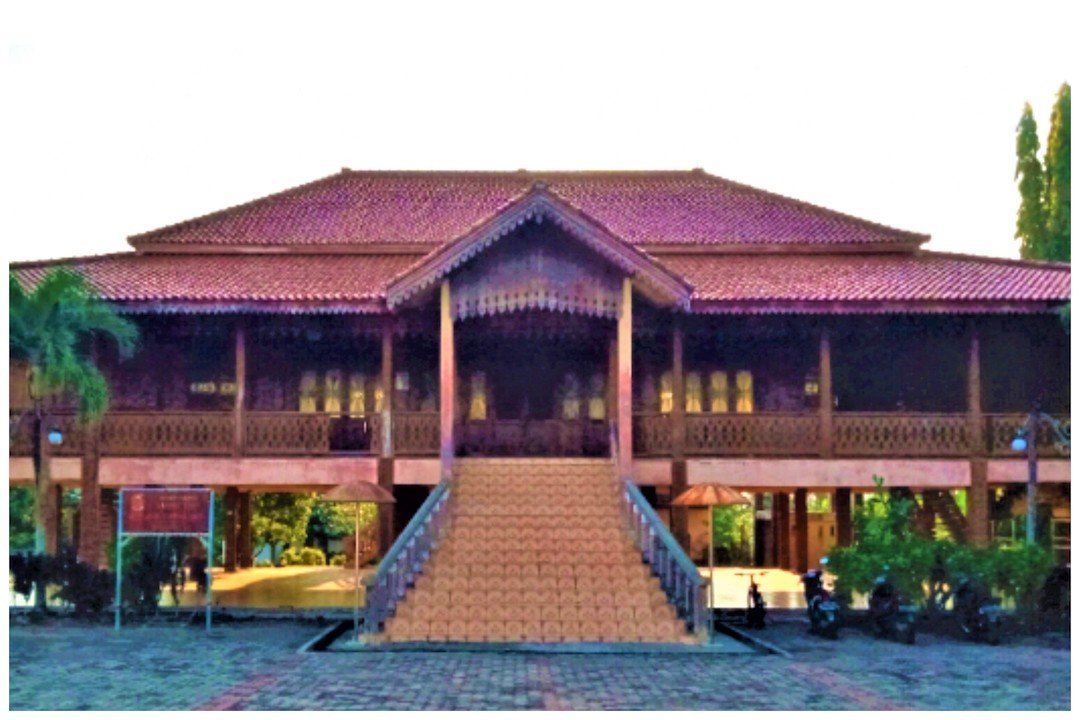 rumah adat lampung pepadun
