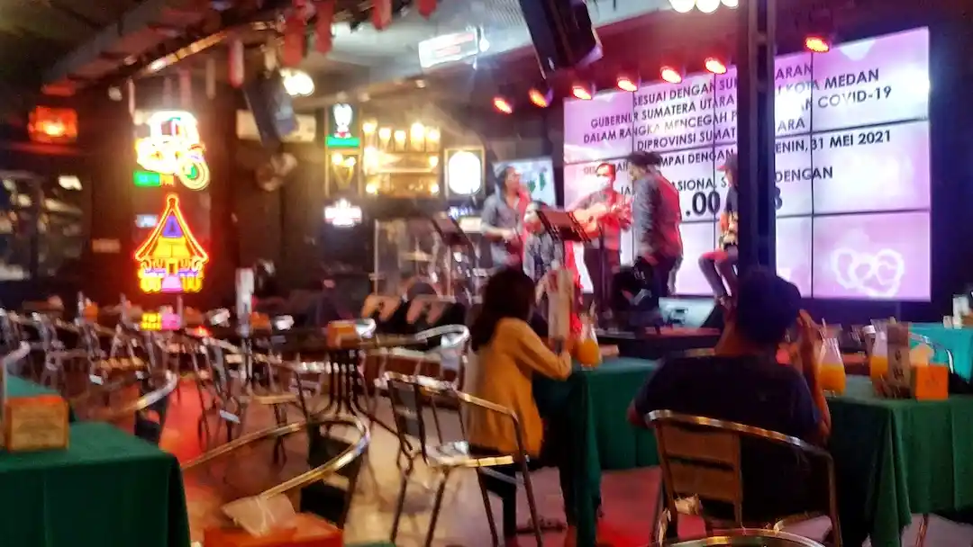 Champion Cafe Medan