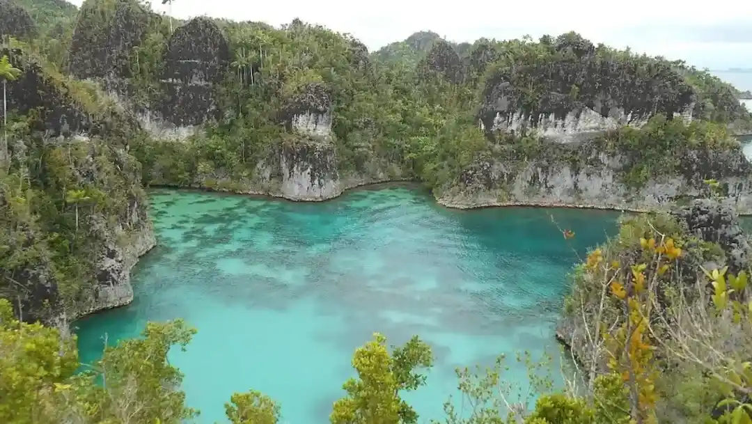 Laguna Bintang Raja Ampat