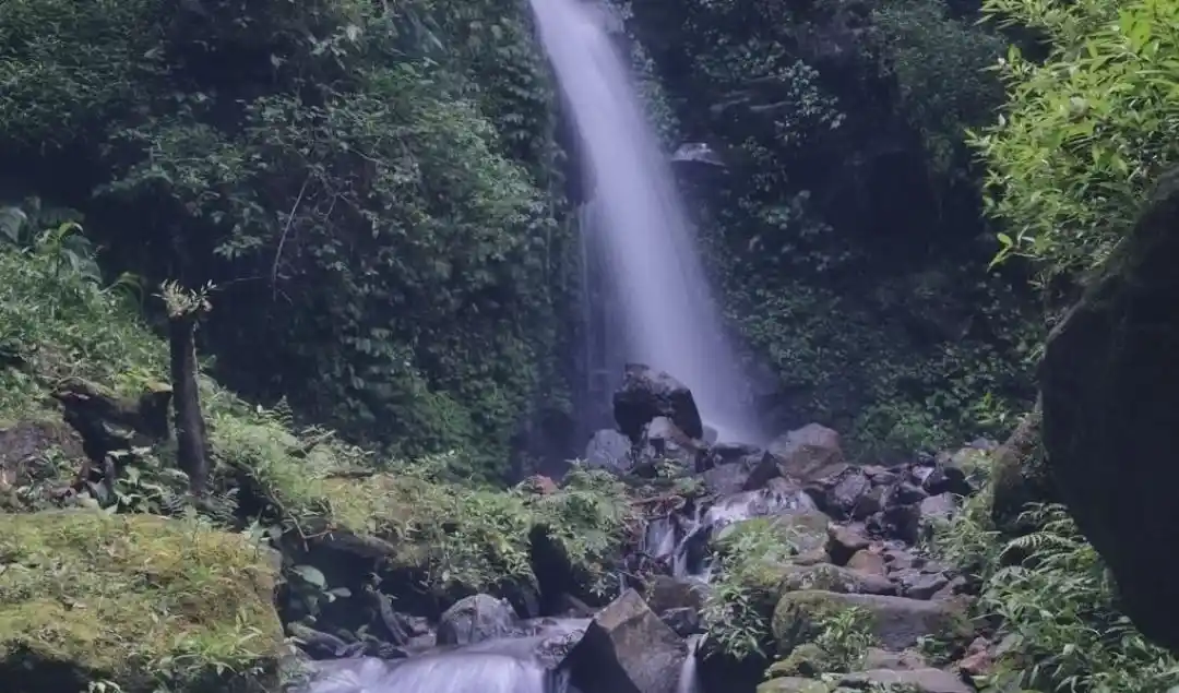 Curug Cisurian
