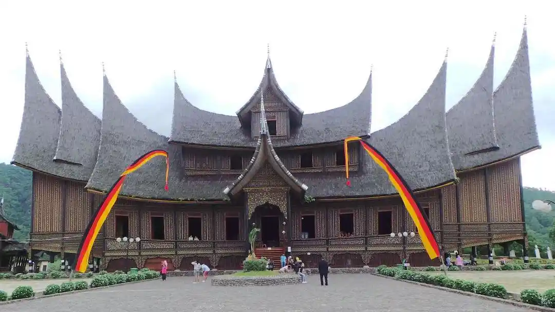 Istano Basa Pagaruyung