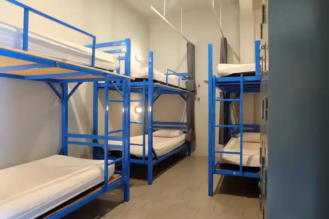 Loftel Station Hostel bangkok