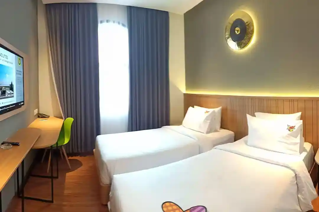 MaxOne Hotel Loji