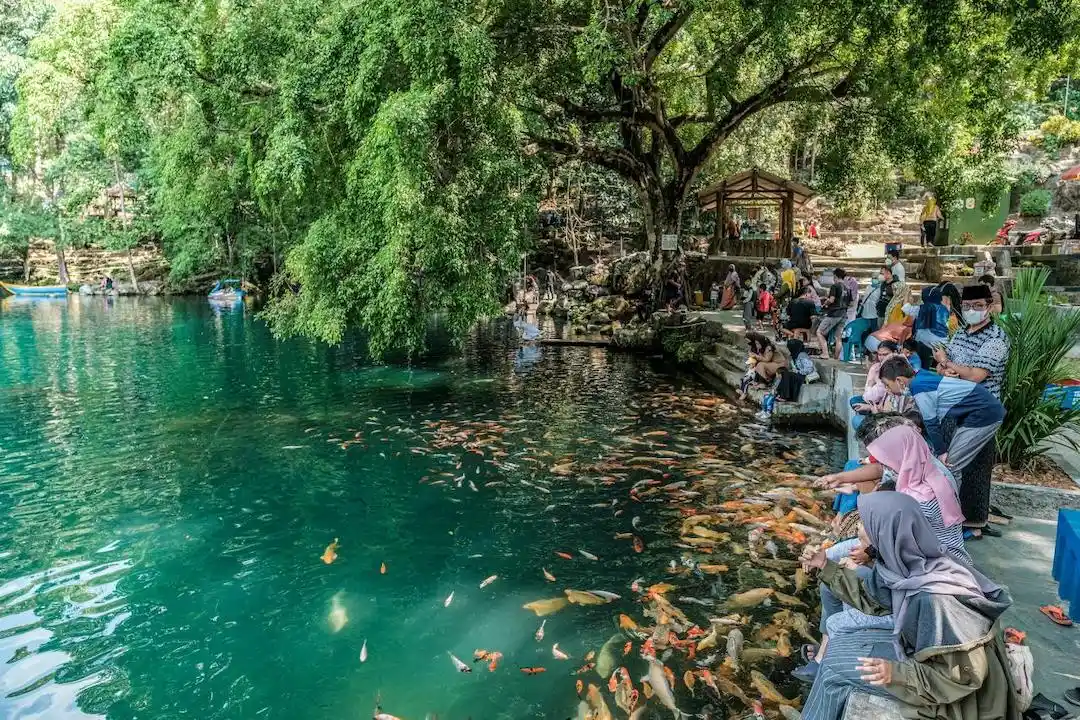 Telaga Biru Cicerem