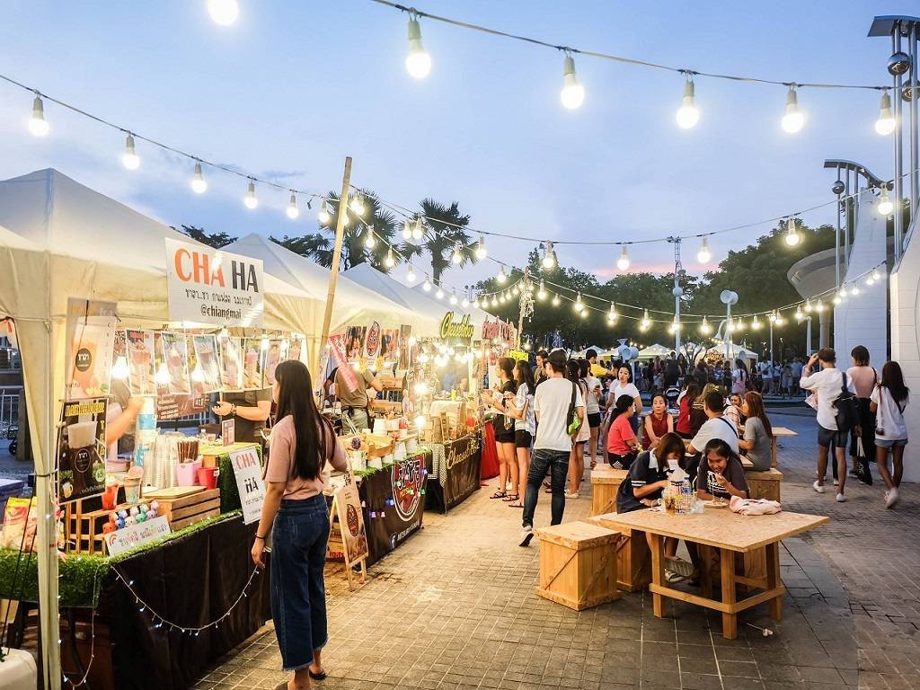 Itinerary Jakarta 1 Hari – Kuliner Malam di Blok M Street Food (sumber bali.viva.co.id)