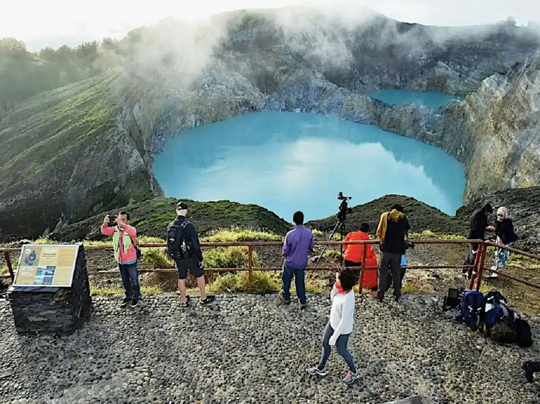 Danau Kelimutu 