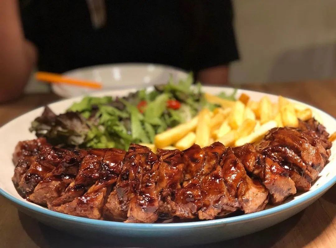 OZT Café & Steak House