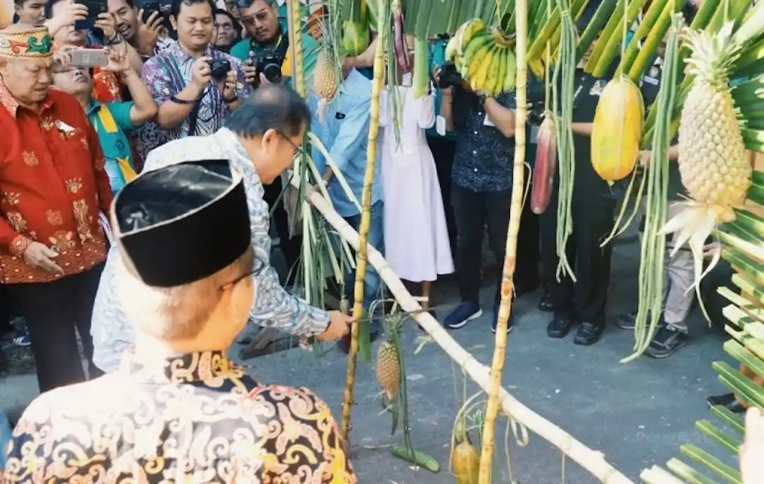 Tetek Pantan