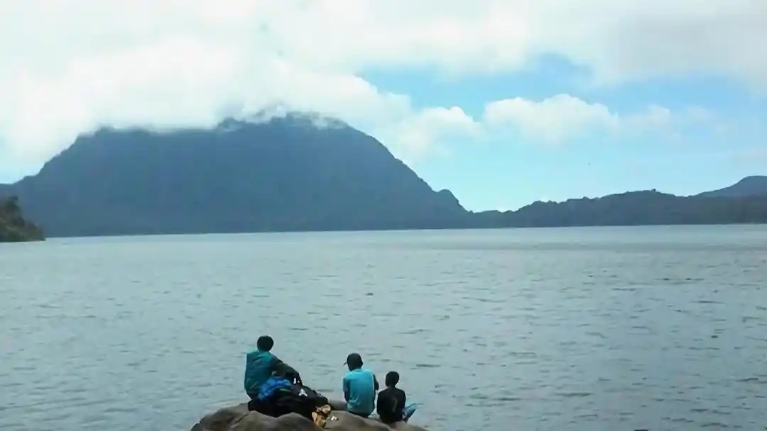Danau Gunung Tujuh Jambi