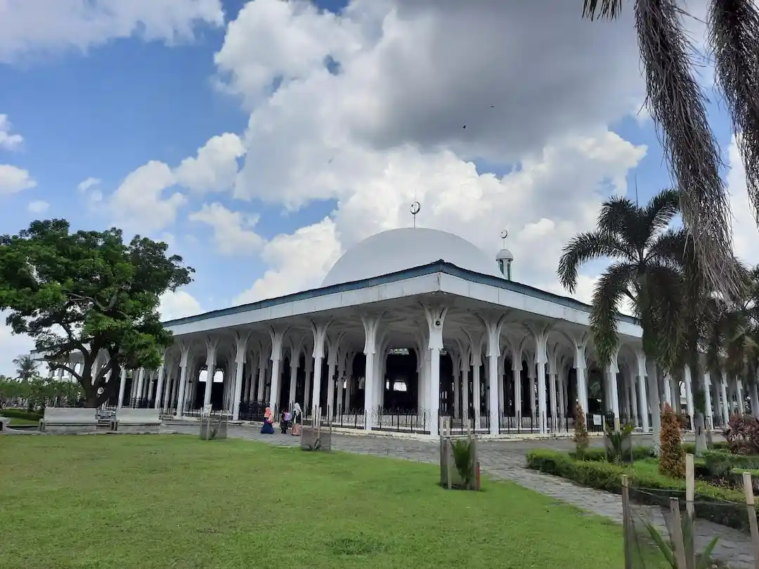 Masjid Agung Al Falah
