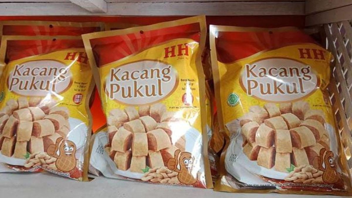 Kacang Pukul HH khas Pekanbaru dalam kemasan kotak, camilan manis gurih sejak 1958