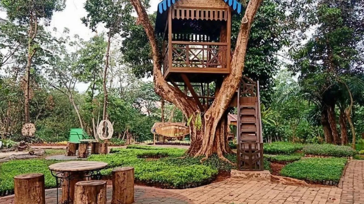 Area terbuka Bumi Perkemahan Ragunan Jakarta Selatan untuk outbound dan kegiatan alam
