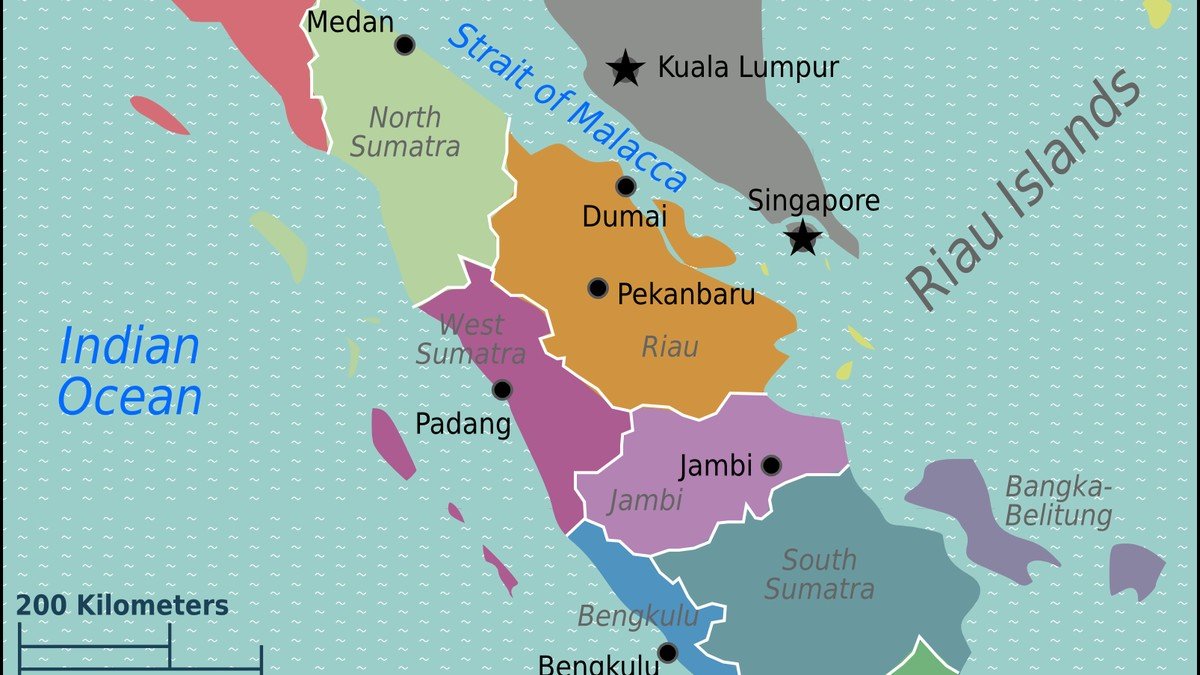 Peta sederhana Pulau Pandang yang menunjukkan lokasi dermaga, mercusuar, area snorkeling, dan pantai utama